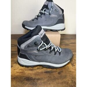Columbia Newton Ridge Hiking Boots Womens Size 7.5 Gray Nubuck Ankle Lace Up